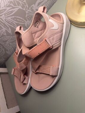 Nike Women's Light Pink Adjustable-Strap Sport Sandals